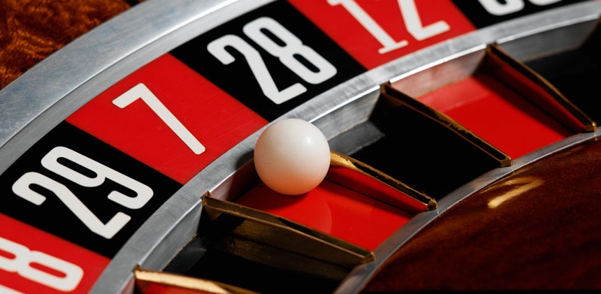 Có nên cho người Việt vào Casino chơi?