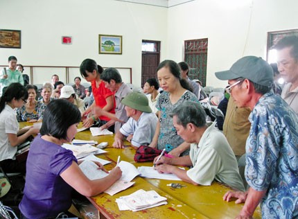 Đề xuất mới về lương hưu, loay hoay “đếm cua trong hố”