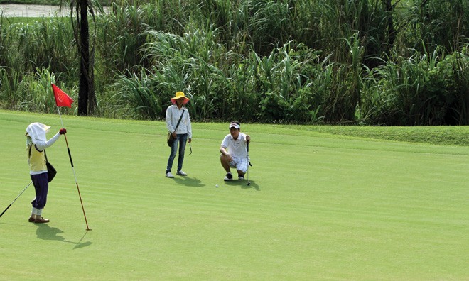 Kinh doạnh sân golf có thể được coi là ngành kinh doanh có điều kiện   