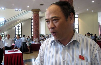 Ông Bùi Đặng Dũng