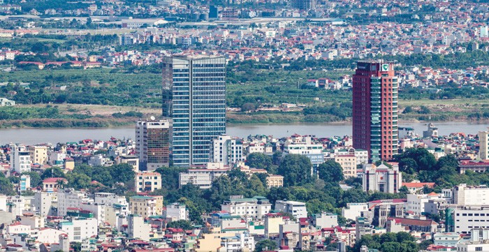 Chủ đầu tư sẽ thêm gánh nặng với tiền đền bù giải phóng mặt bằng - Ảnh: Hoài Nam