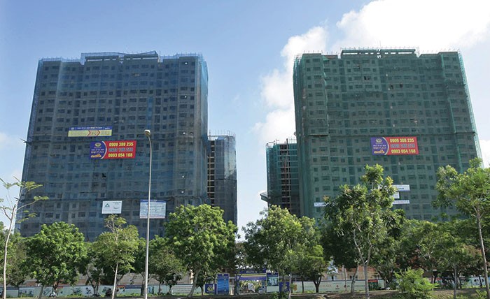 Cất nóc Block HQ4 Dự án nhà ở xã hội HQC Plaza