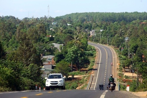 Đường Hồ Chí Minh qua Kon Tum