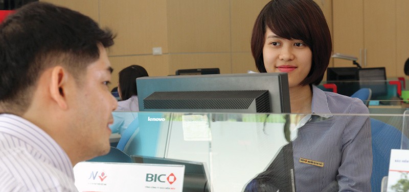 Với việc giảm lợi nhuận từ lãi suất, nhiều ngân hàng đã bắt đầu nhận ra bancassurance chính là một giải pháp để bổ sung cho nguồn thu nhập