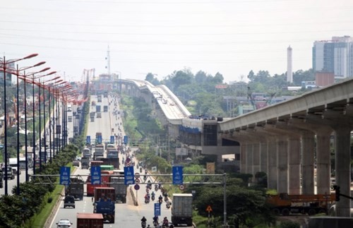 Cận cảnh tuyến metro Bến Thành - Suối Tiên đang dần thành hình