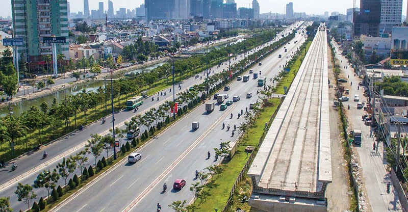 Hạ tầng giao thông luôn là yếu tố dẫn lối cho bất động sản phát triển. Ảnh: Lê Toàn