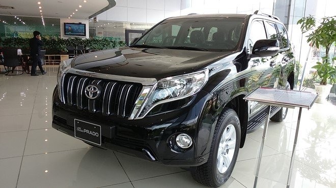 Land Cruiser Prado giảm giá 164 triệu đồng.