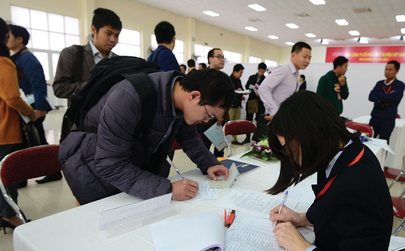 Pháp luật nên quy định các doanh nghiệp niêm yết có nghĩa vụ công khai danh sách cổ đông trong tài liệu họp đại hội đồng cổ đông