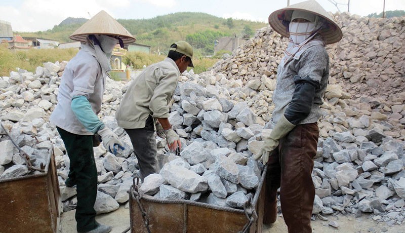 Nguồn nguyên liệu cho sản xuất vôi công nghiệp Việt Nam hiện rất dồi dào. Ảnh: Gia Huy