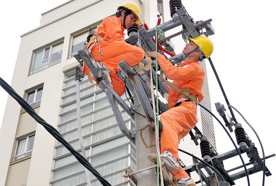 Phó thủ tướng yêu cầu đánh giá tác động của việc tăng giá điện