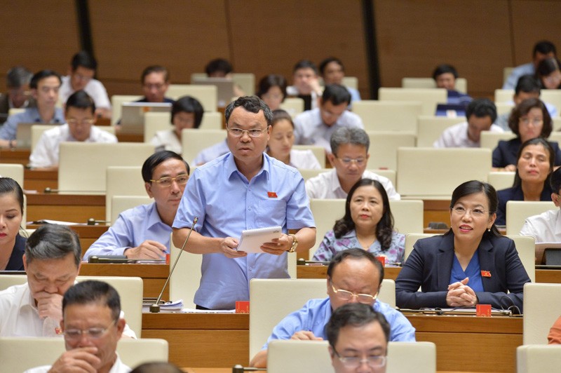 Công tác quy hoạch, quản lý xây dựng đô thị còn nhiều hạn chế.