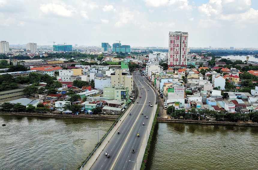 Di dời cư dân sống trong chung cư xuống cấp ở Thanh Đa