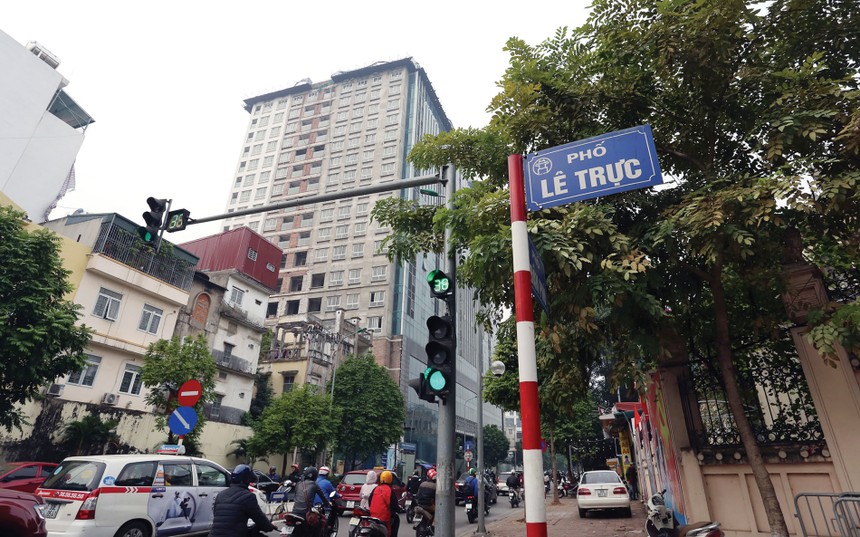 Hà Nội chậm trễ trong vụ 8B Lê Trực