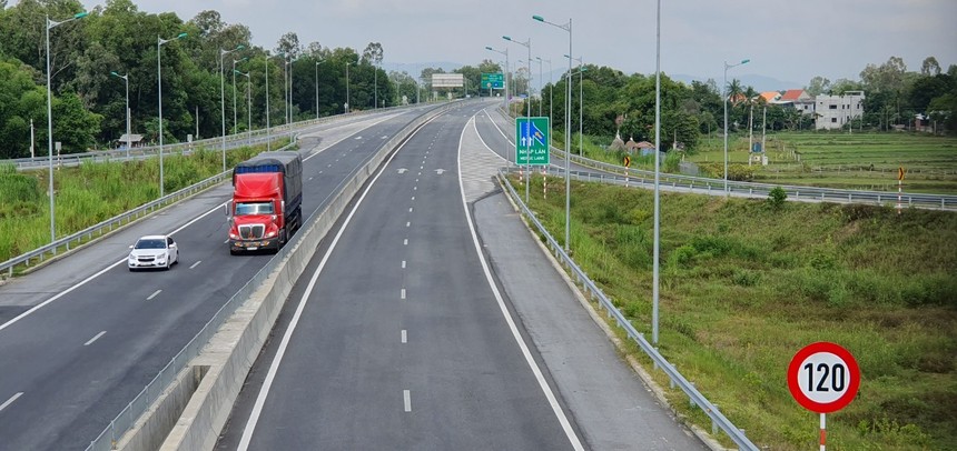 Thủ tướng Chính phủ yêu cầu Bộ GTVT phải khởi công toàn bộ 11 dự án thành phần cao tốc Bắc - Nam phía Đông trong tháng 8/2020