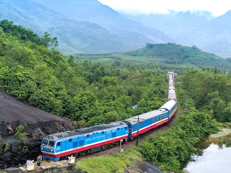 Du lịch đường sắt đang chuyển mình mạnh mẽ, chuyên nghiệp, bài bản hơn để thu hút du khách.