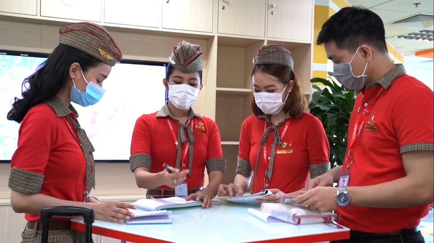 Trong bối cảnh hàng không toàn cầu lao đao, Vietjet là một trong số ít hãng hàng không vượt qua được đại dịch, không phải sa thải nhân viên (ảnh: T.T)