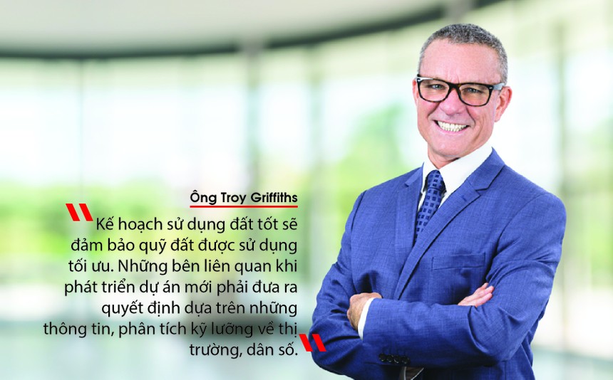 Chuyên gia Savills: "Thành, bại cũng tại dùng đất"