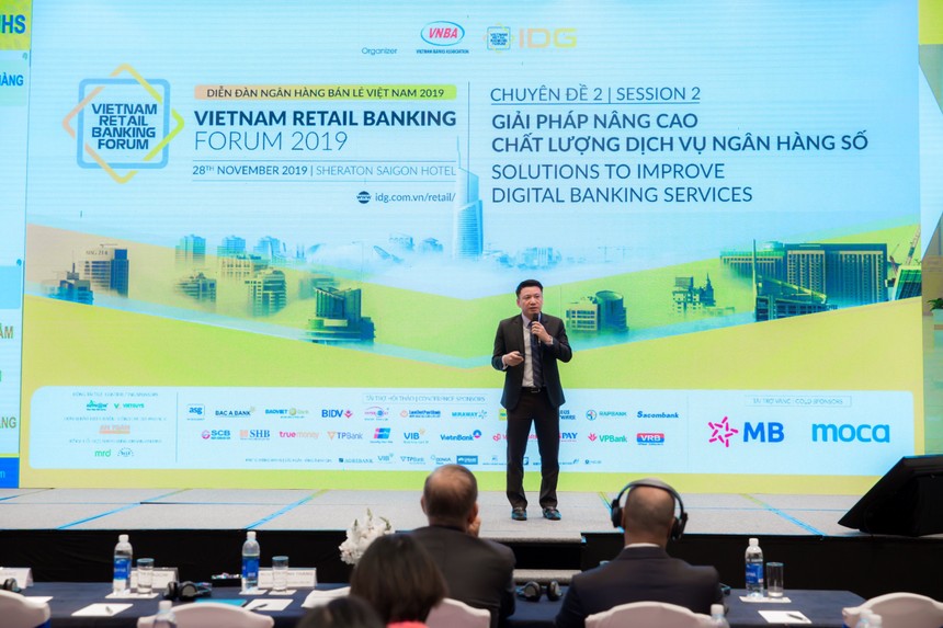 Lãnh đạo Nam A Bank thảo luận về giải pháp nâng cao chất lượng dịch vụ ngân hàng số tại một diễn đàn được tổ chức gần đây. 