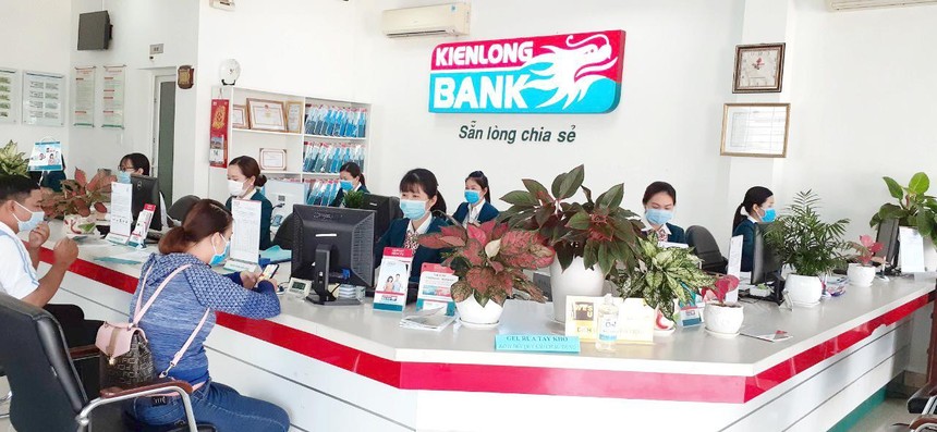 Kienlongbank ủng hộ 15 tỷ đồng hỗ trợ phòng, chống dịch Covid-19