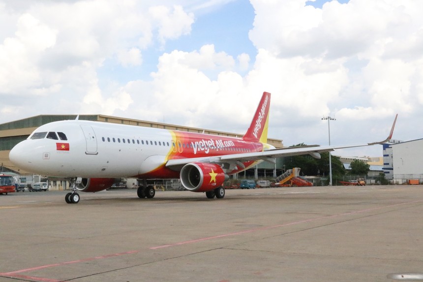 Tàu bay A320 mang số hiệu VN-A675 