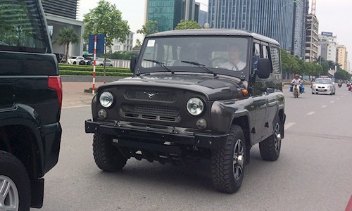 UAZ Hunter - xế offroad của Nga về Việt Nam