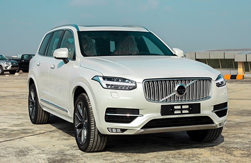 Volvo XC90 Inscription giá 4 tỷ - xe sang kiểu mới cho khách Việt