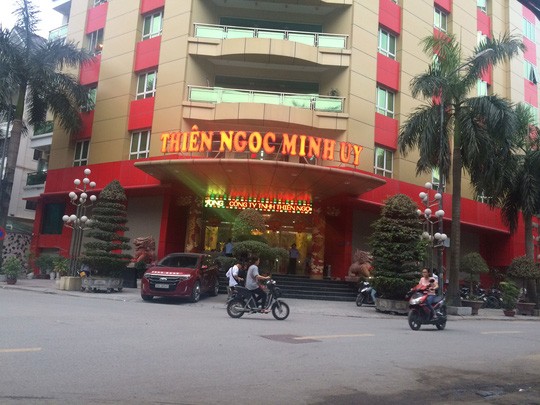 'Hậu duệ' Thiên Ngọc Minh Uy dụ khách vay tín dụng đen bán hàng đa cấp