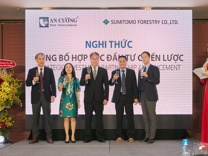 Nghi thức công bố hợp tác chiến lược giữa Gỗ An Cường và Tập đoàn Sumitomo Forestry (Nhật bản).