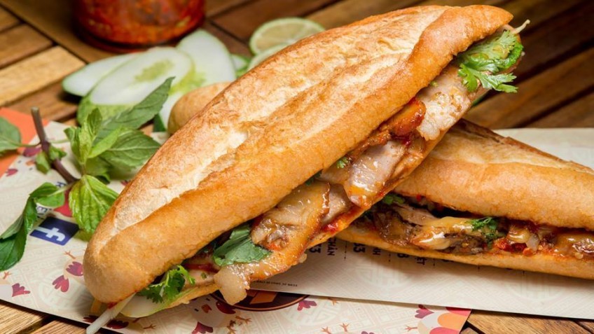 Cuộc 'săn' những hàng bánh mì ngon nhất Việt Nam của khách Tây