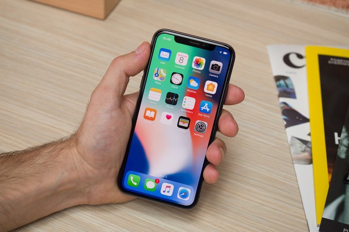 iPhone X đã qua sử dụng tràn về Việt Nam, giá xuống 16 triệu đồng