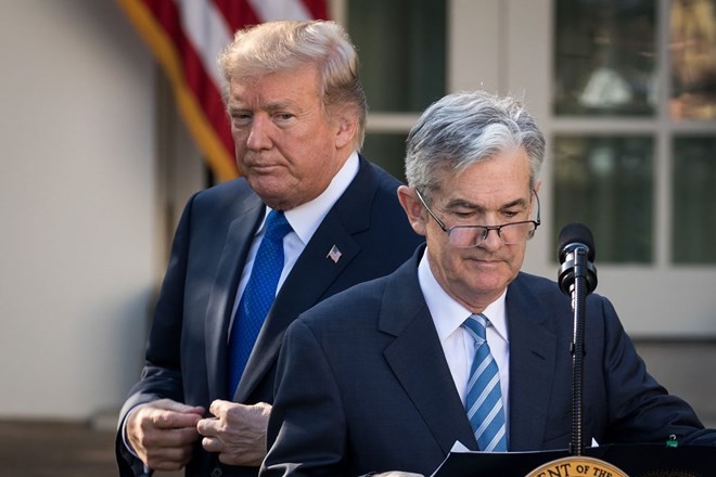 Tổng thống Mỹ Trump và Chủ tịch Fed Jerome Powell. (Nguồn: Getty Images).