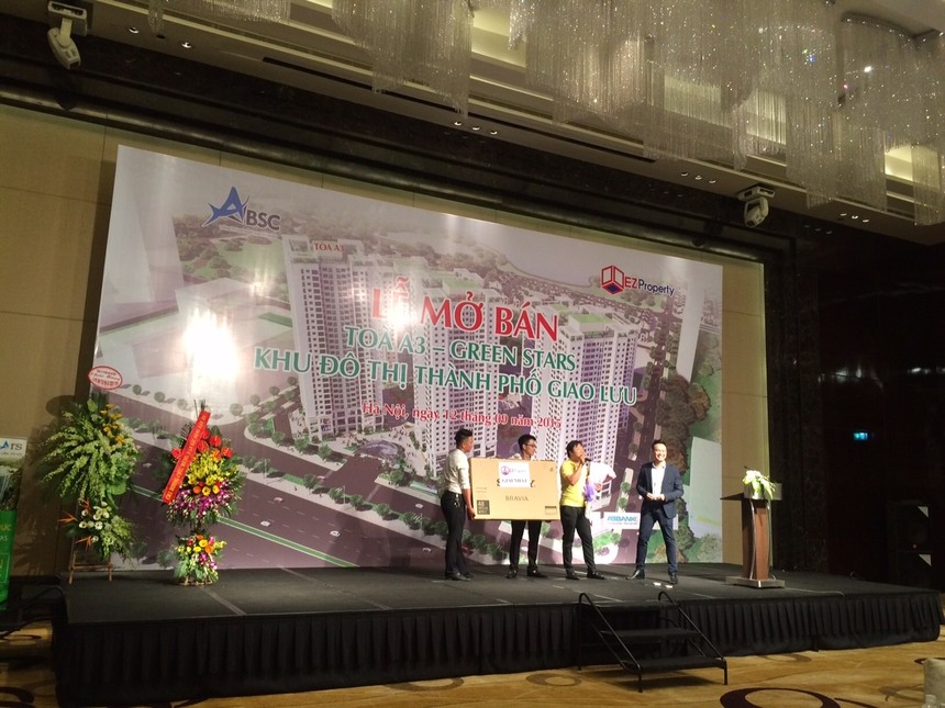 Hơn 120 căn hộ tòa A3 Green Stars có chủ trong ngày mở bán