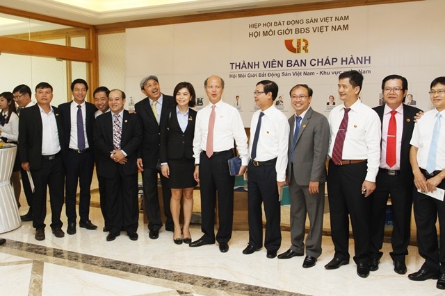 Đánh giá thị trường giao dịch bất động sản 2016 và xu thế 2017