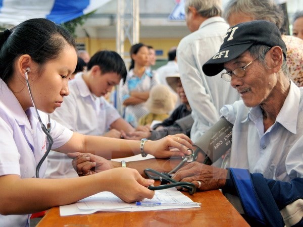 Đến cuối năm 2017, có tới hơn 9,3 triệu người cao tuổi có thẻ bảo hiểm y tế