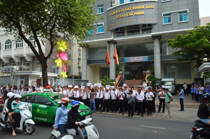 Tòa tuyên Grab bồi thường hơn 4,8 tỷ đồng cho Vinasun, tài xế Mai Linh đã xuất hiện tại phiên xét xử