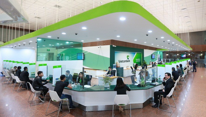 Giá cổ phiếu tăng cao, Phó tổng giám đốc muốn thoái bớt vốn tại Vietcombank (VCB)