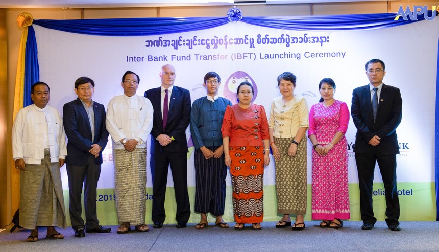 Lần đầu tiên, người dân Myanmar đã có thể chuyển tiền liên ngân hàng nhờ FPT IS