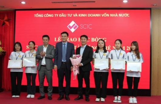 SCIC trao học bổng nâng bước tài năng trẻ năm 2023