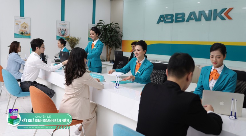 ABBANK chú trọng hỗ trợ khách hàng dựa trên sự am hiểu về nhu cầu và lĩnh vực ngành nghề cụ thể, đồng thời tập trung nâng cao trải nghiệm khách hàng