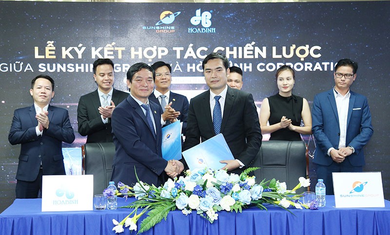 Hòa Bình và Sunshine Group ký kết hợp tác chiến lược