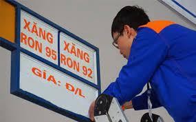 Xăng dầu đồng loạt tăng giá từ chiều 11/4