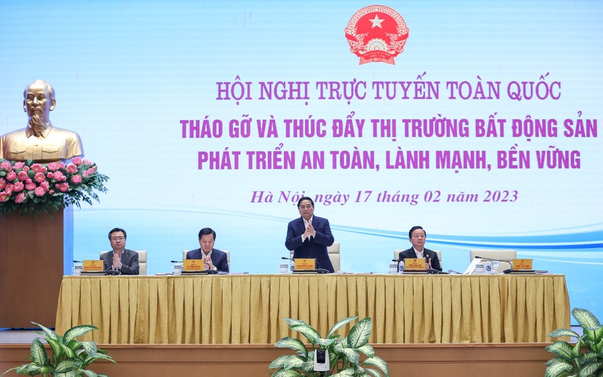 Sáng nay, 17/2, Thủ tướng Phạm Minh Chính chủ trì Hội nghị trực tuyến toàn quốc “tháo gỡ khó và thúc đẩy thị trường bất động sản phát triển an toàn, lành mạnh, bền vững”. Ảnh VGP.