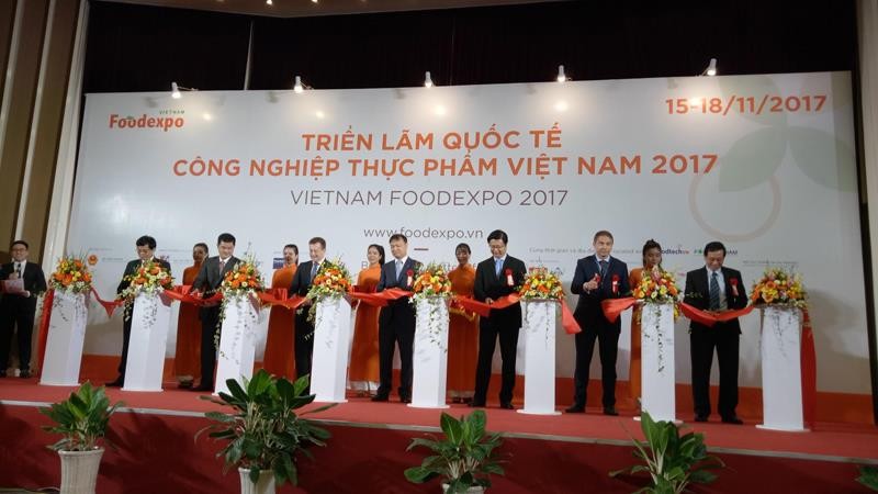 Vietnam Foodexpo 2017: Cuộc trình diễn của những sản phẩm, công nghệ mới nhất ngành thực phẩm