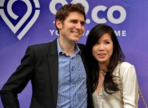 Tỷ phú Eduardo Saverin và vợ Elaine Andriejanssen. Ảnh: AFP