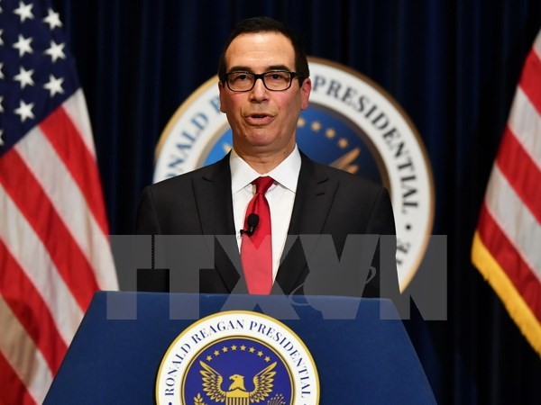 Bộ trưởng Tài chính Mỹ Steve Mnuchin phát biểu tại Simi Valley, California. (Nguồn: AFP/TTXVN)