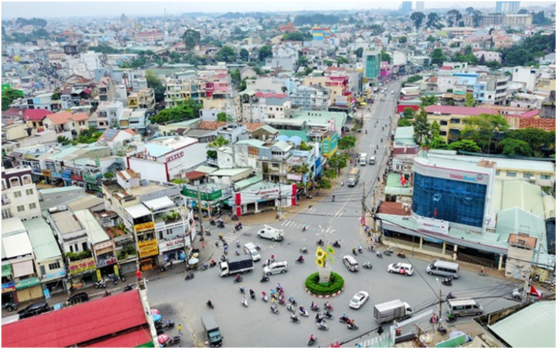 Bất động sản trên tuyến đường Tô Ngọc Vân tăng giá liên tục trước thông tin nâng cấp, mở rộng.