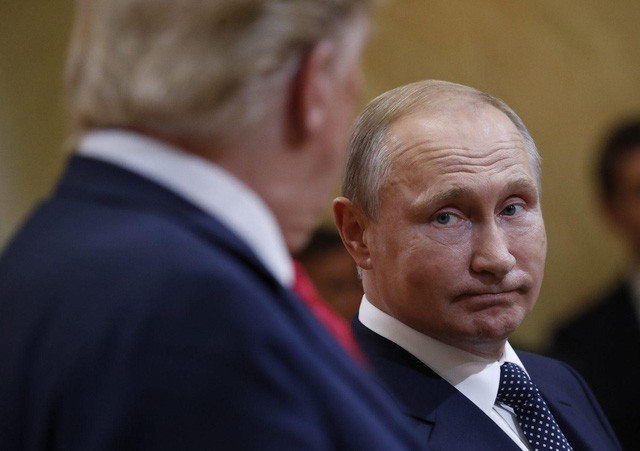 Tổng thống Nga Vladimir Putin trong cuộc họp báo với người đồng cấp Mỹ Donald Trump tại Phần Lan hồi tháng 7 (Ảnh: RT).