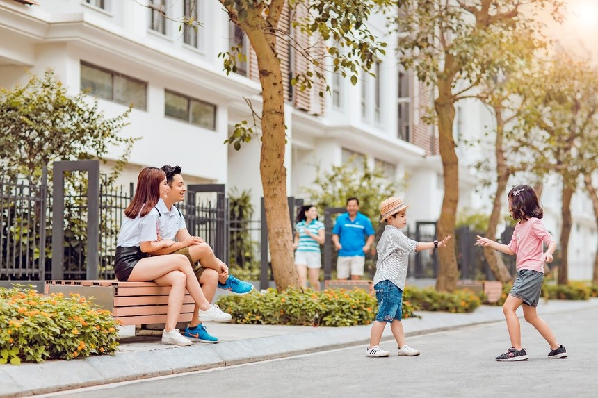 Môi trường sống an lành tại khu nhà liền kề của The Manor Central Park.