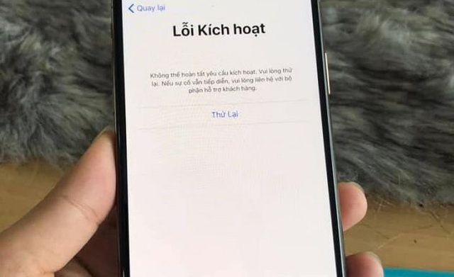 Nhiều iPhone khóa mạng không thể kích hoạt khi nâng cấp iOS mới.