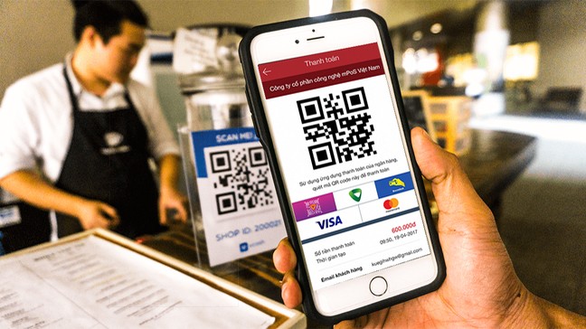 QR code - một hình thức thanh toán hiện đại cho người tiêu dùng.